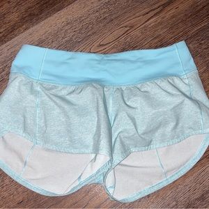 LULULEMON icing blue shorts size 4,2.5